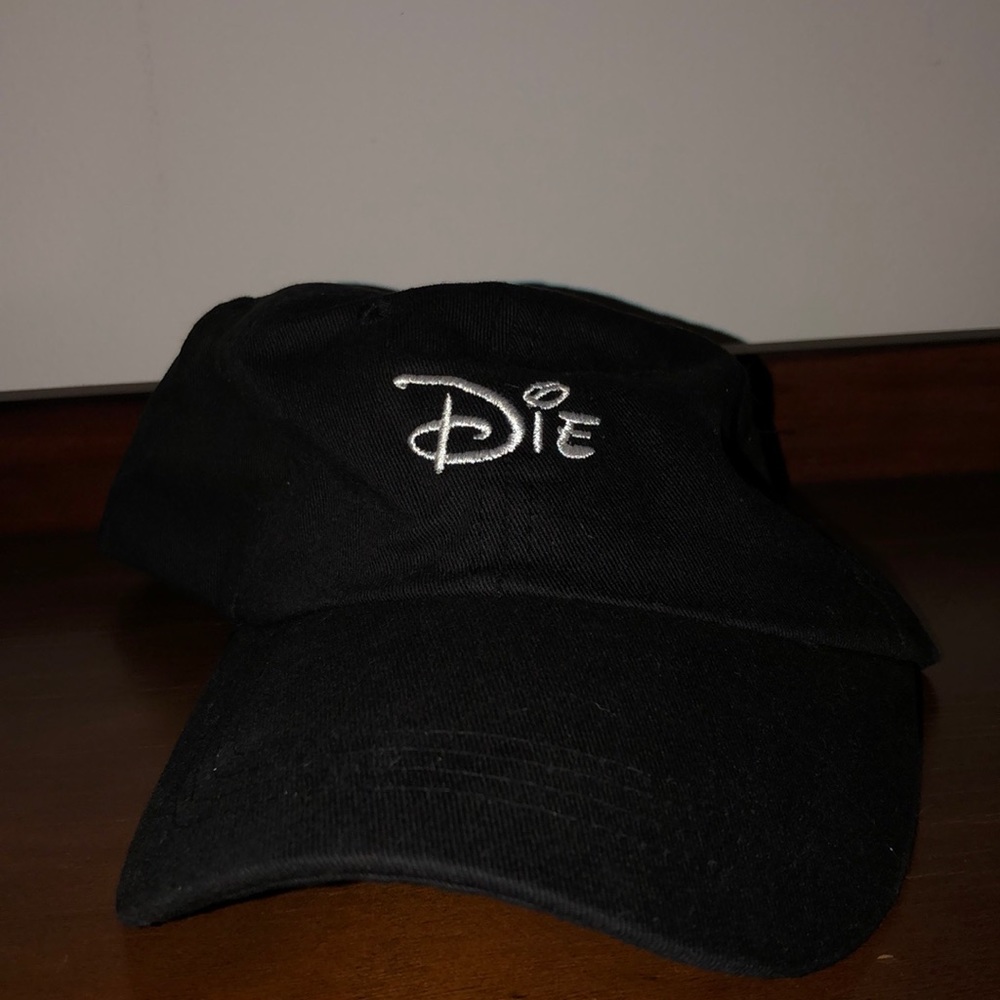 Die hat, sold by online store Linda fine gold